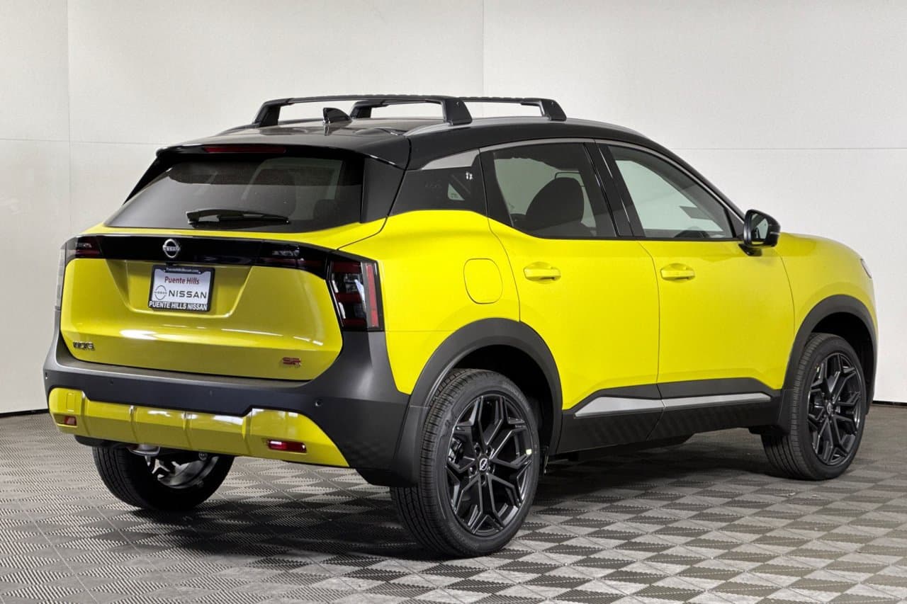 2026 Nissan Kicks SR 3