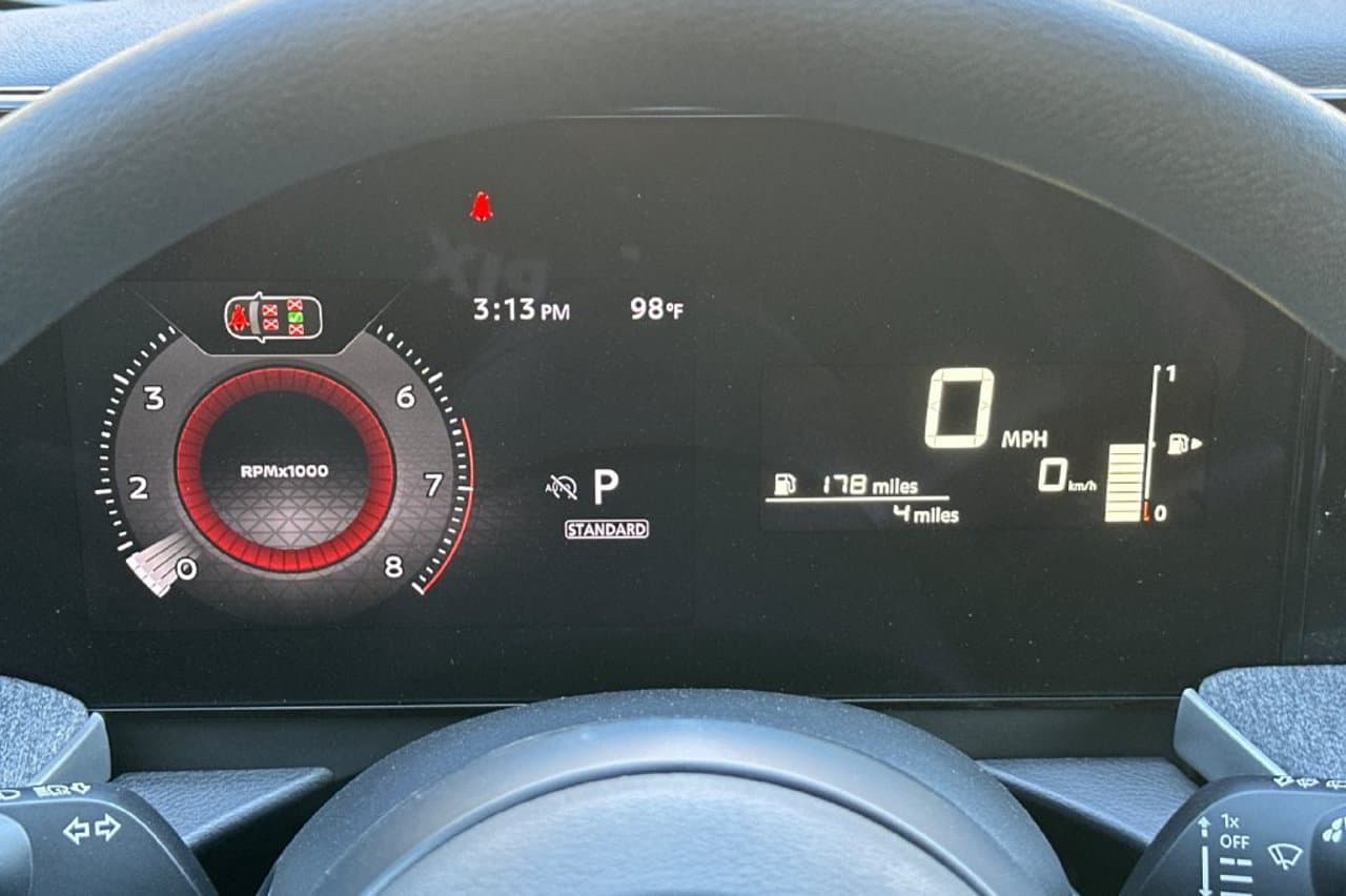 2027 Nissan Kicks SV 21