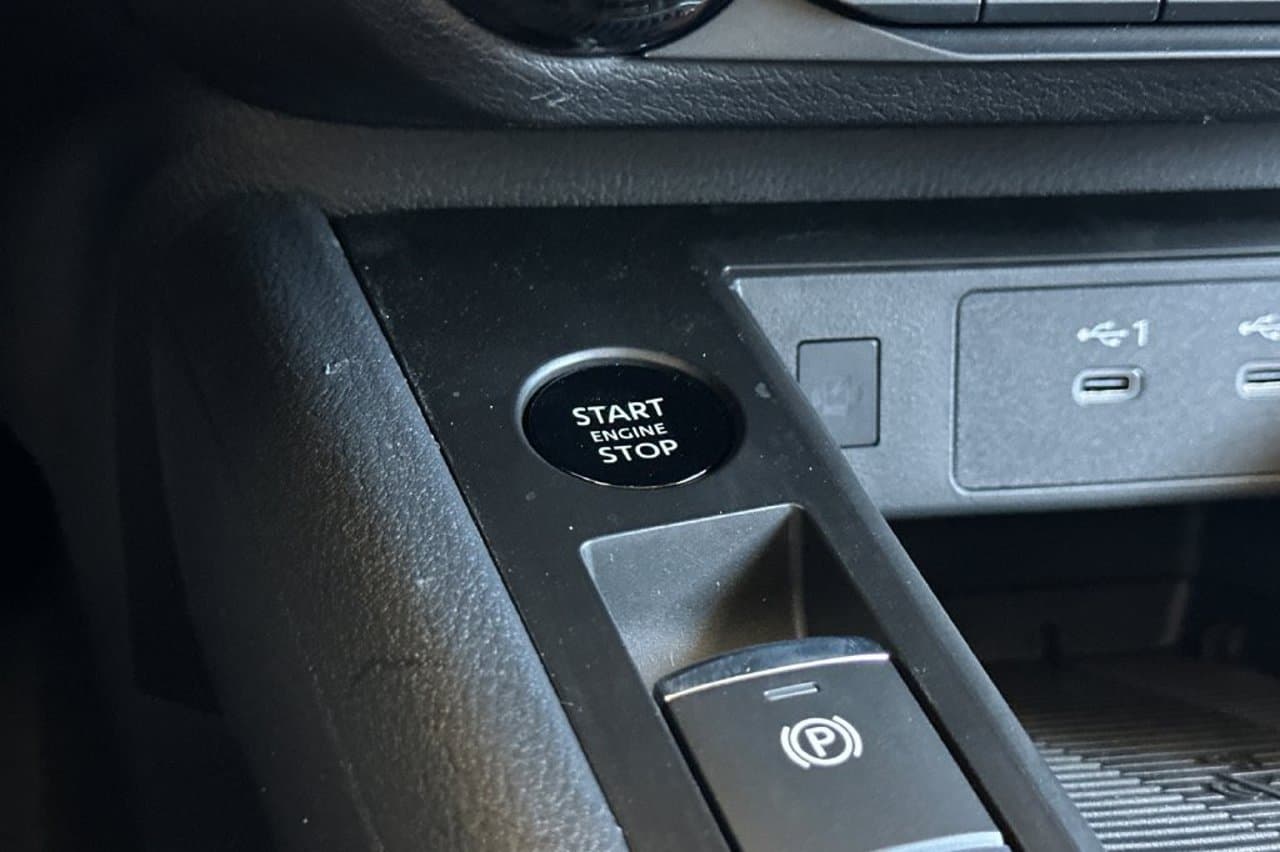 2026 Nissan Kicks SV 19