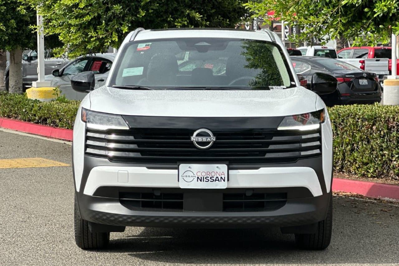 2027 Nissan Kicks SV 7