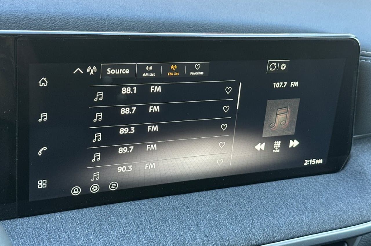 2027 Nissan Kicks SV 15