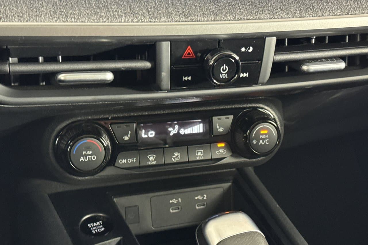 2027 Nissan Kicks SV 17