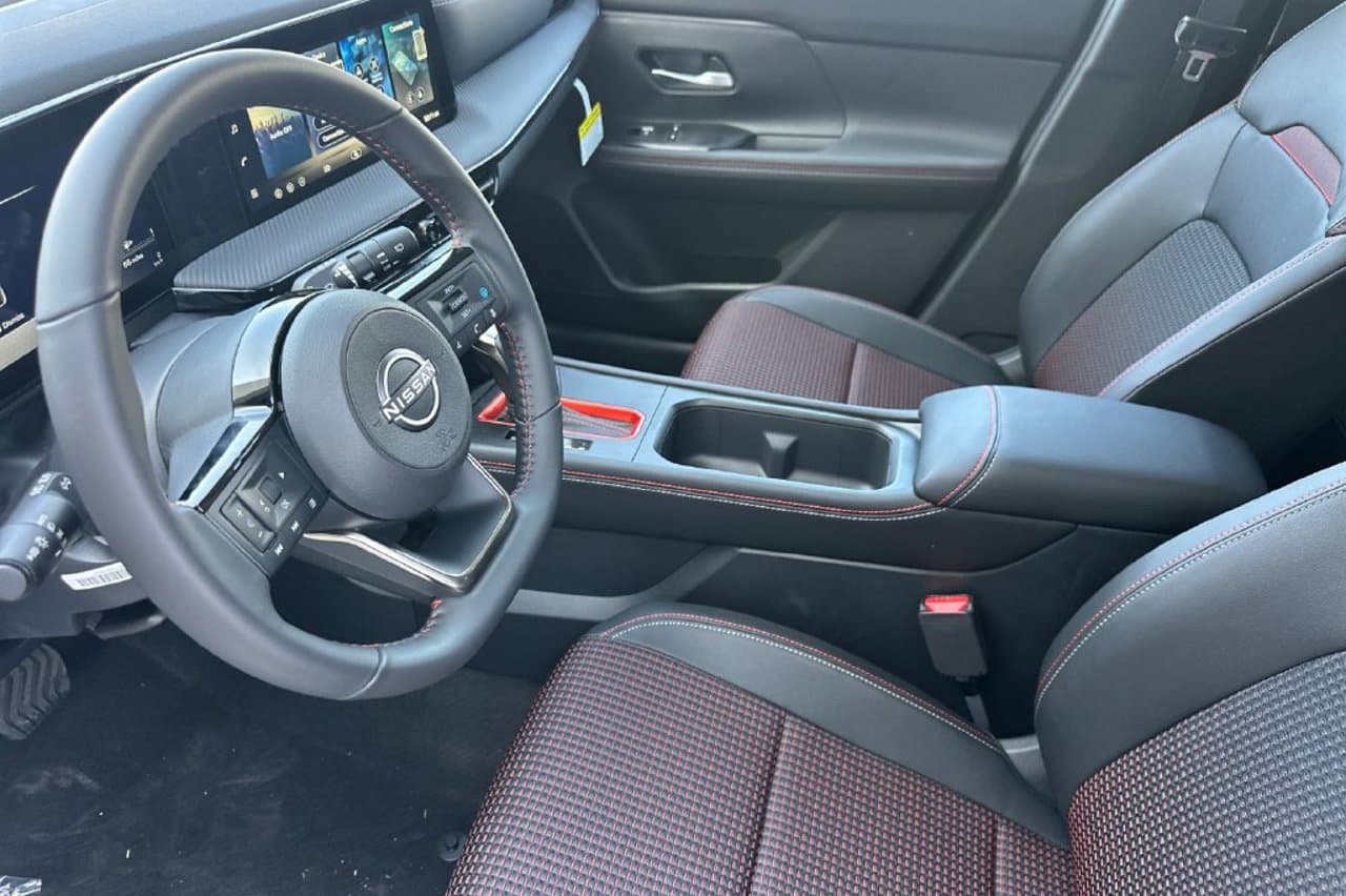 2026 Nissan Kicks SR 7