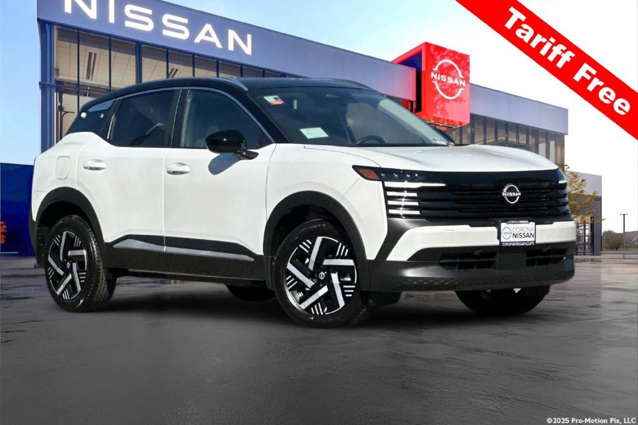 2027 Nissan Kicks SV 1