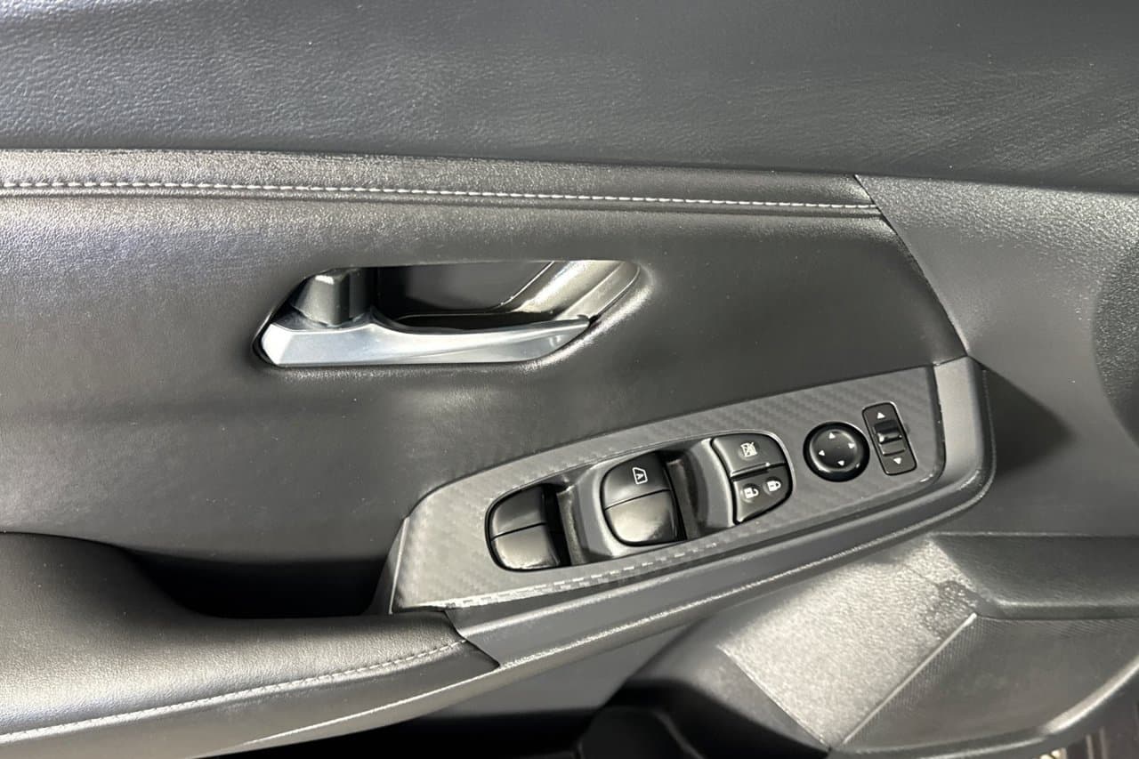 2025 Nissan Sentra SV 8