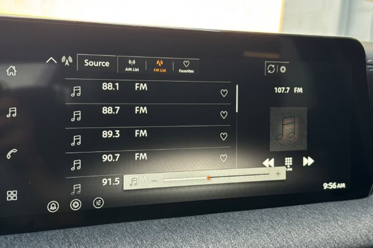 2027 Nissan Kicks SV 15
