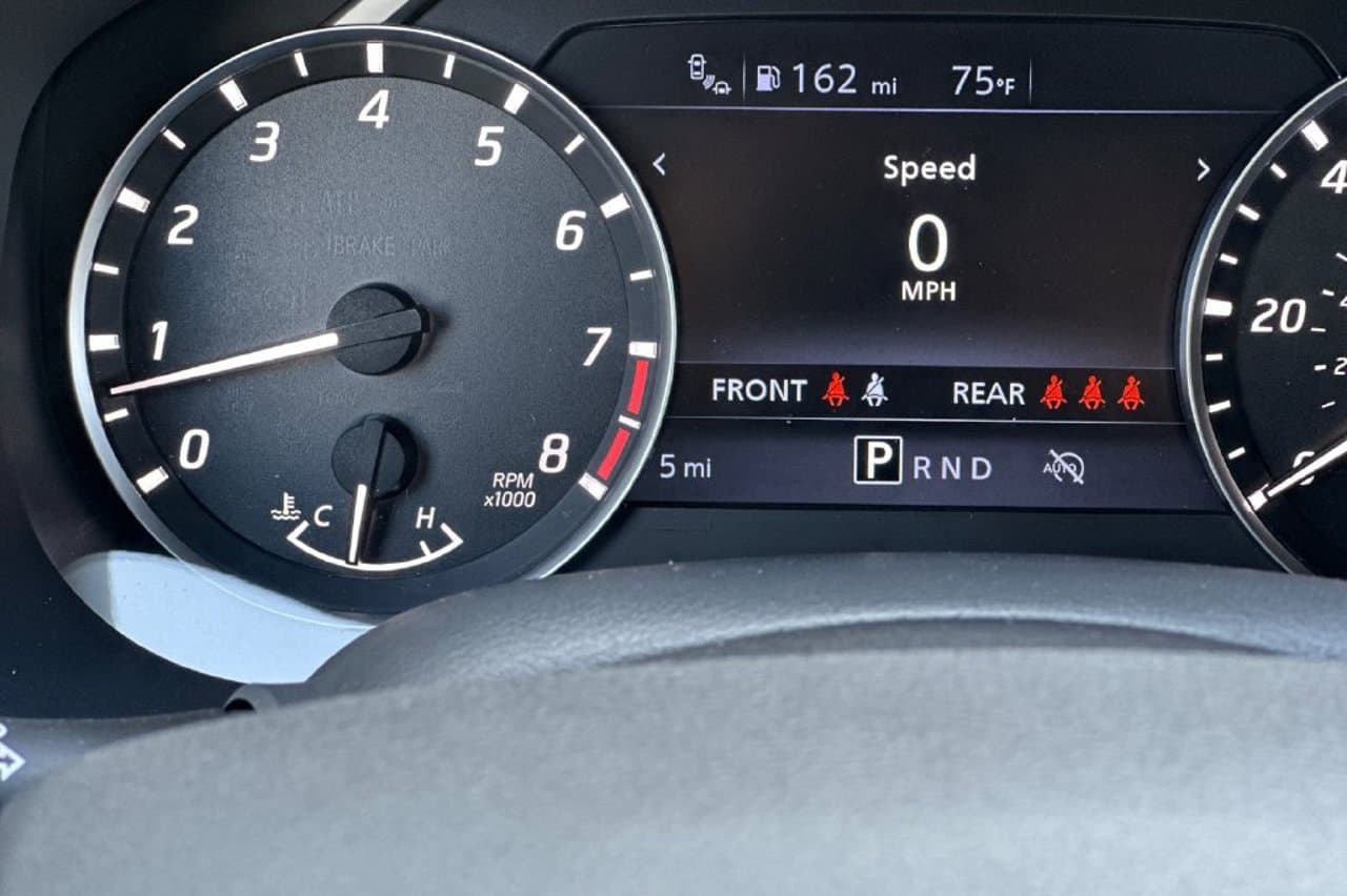 2027 Nissan Frontier SV 21