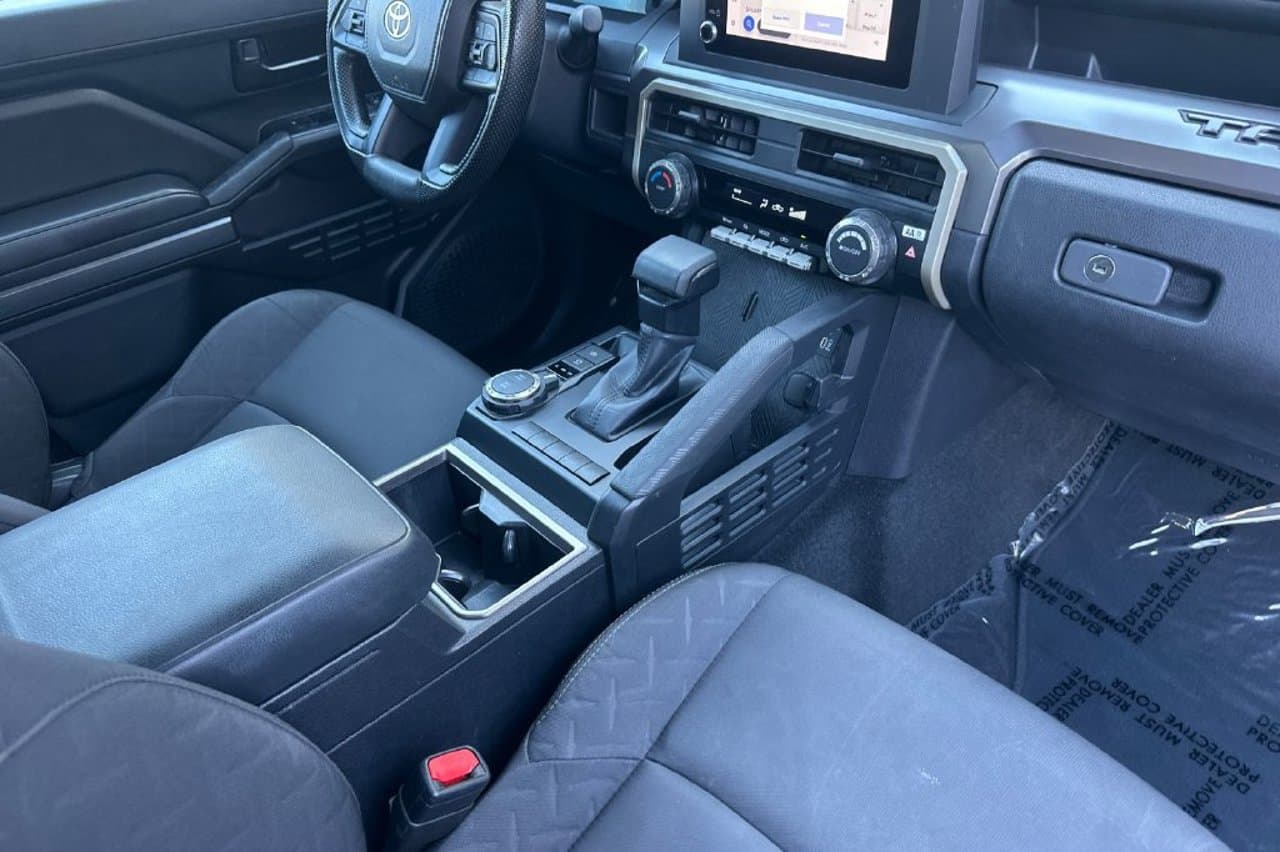 2025 Toyota Tacoma 4WD SR5 13