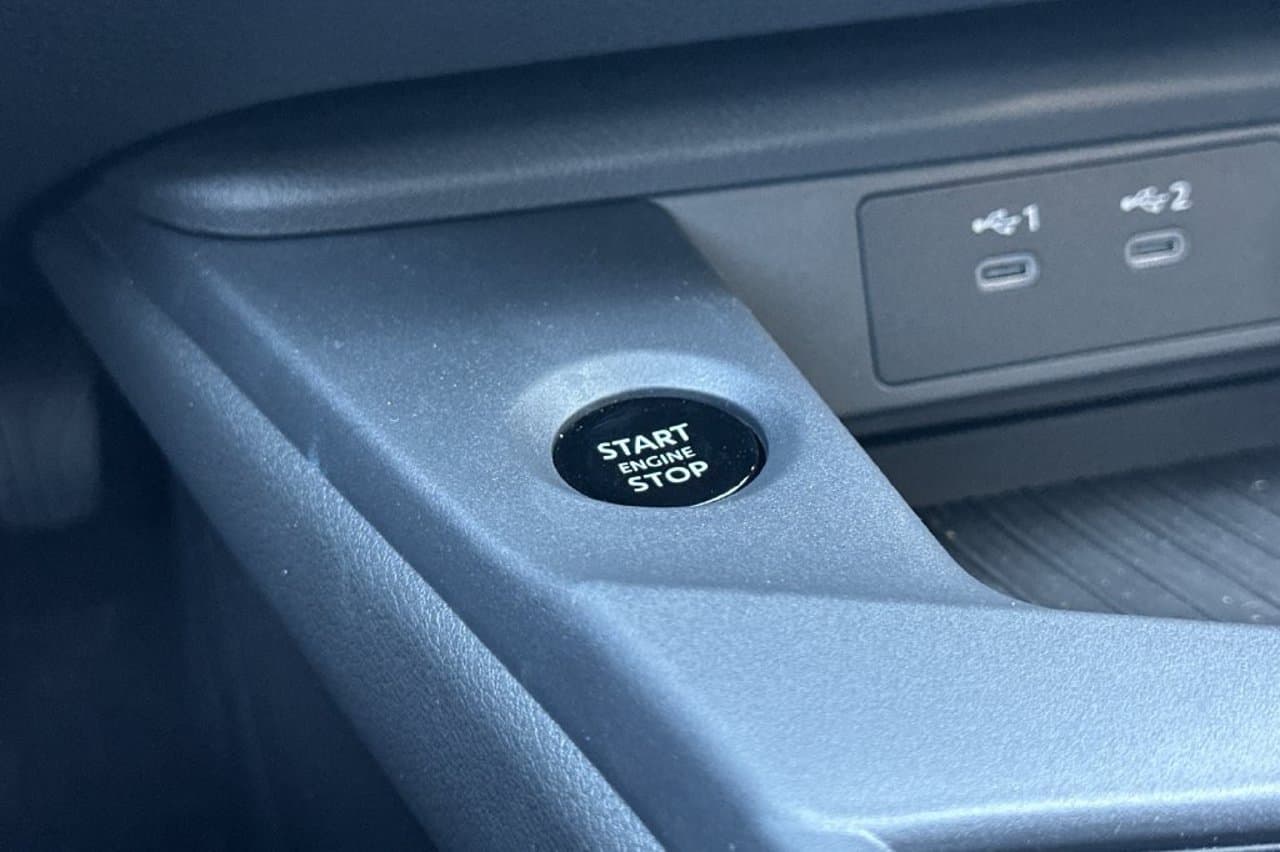 2026 Nissan Sentra SV 18