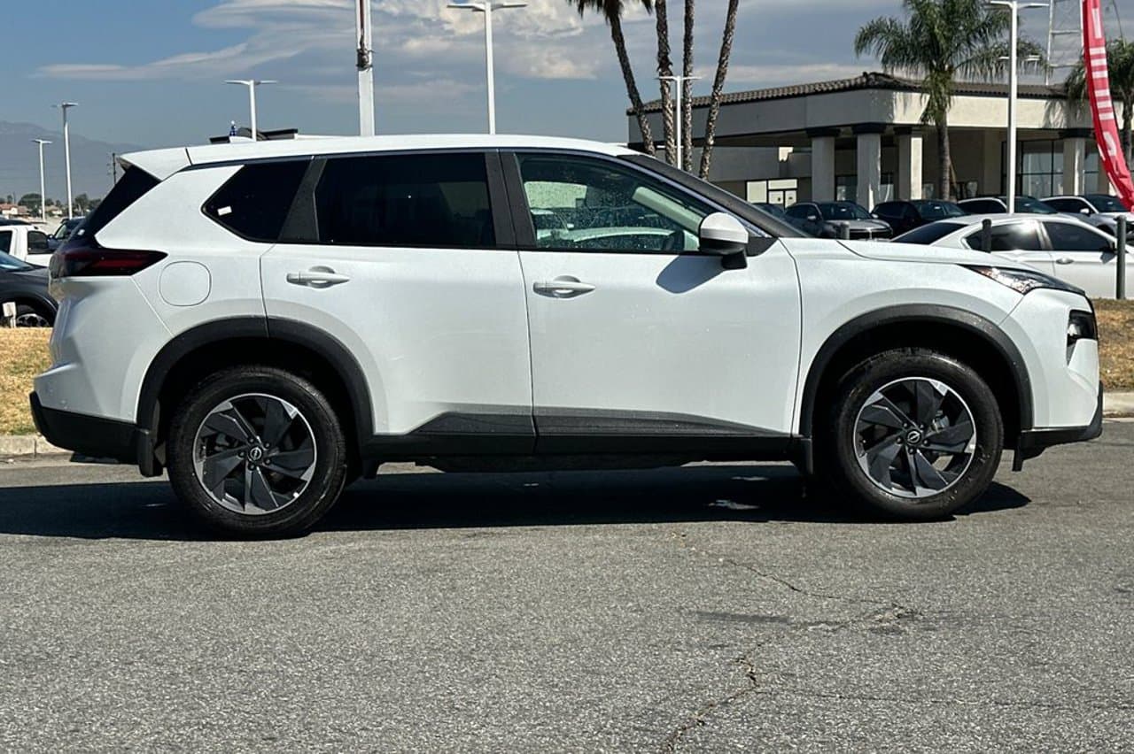 2026 Nissan Rogue SV 2