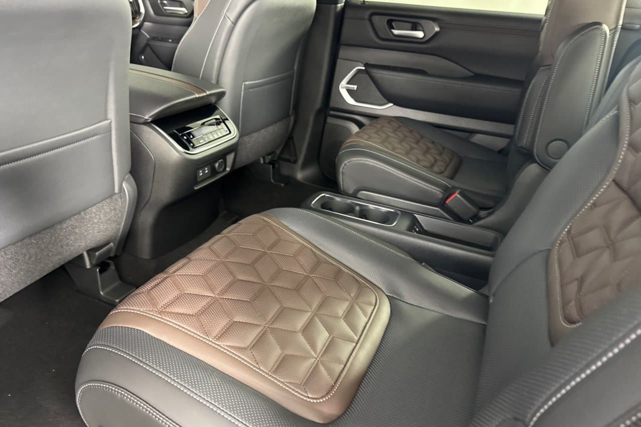 2026 Nissan Armada Platinum 9