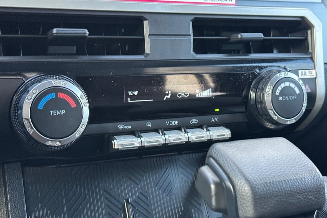 2024 Toyota Tacoma 4WD SR5 16