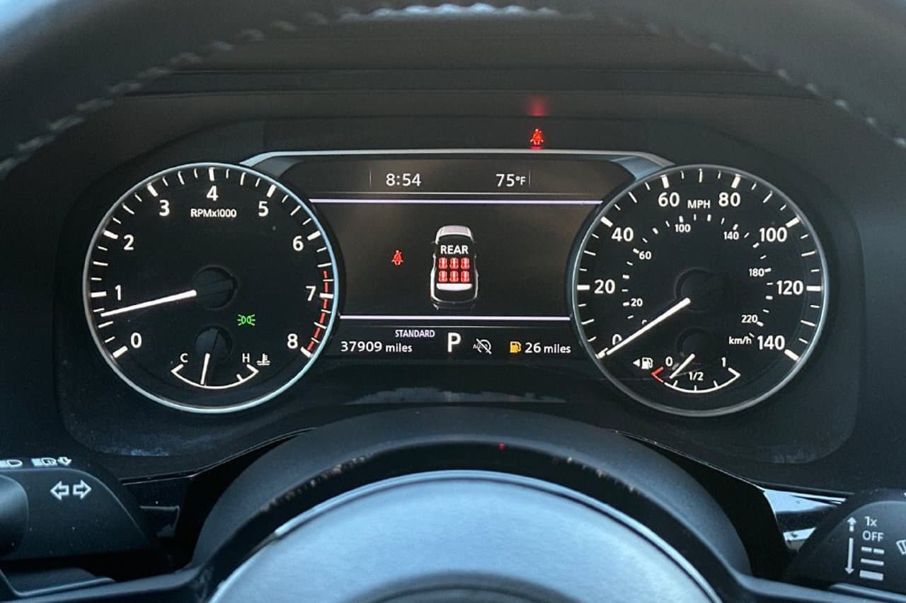 2025 Nissan Pathfinder SL 22
