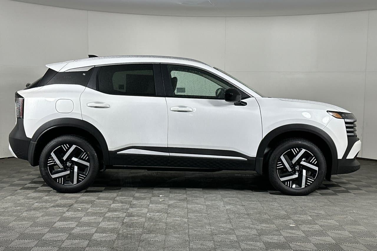2026 Nissan Kicks SV 2