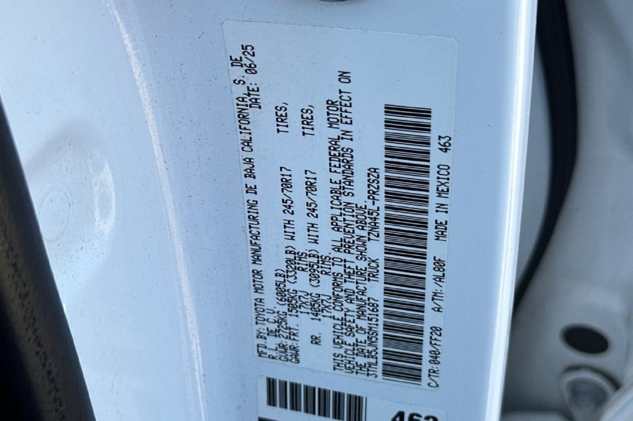 2025 Toyota Tacoma 4WD SR5 23