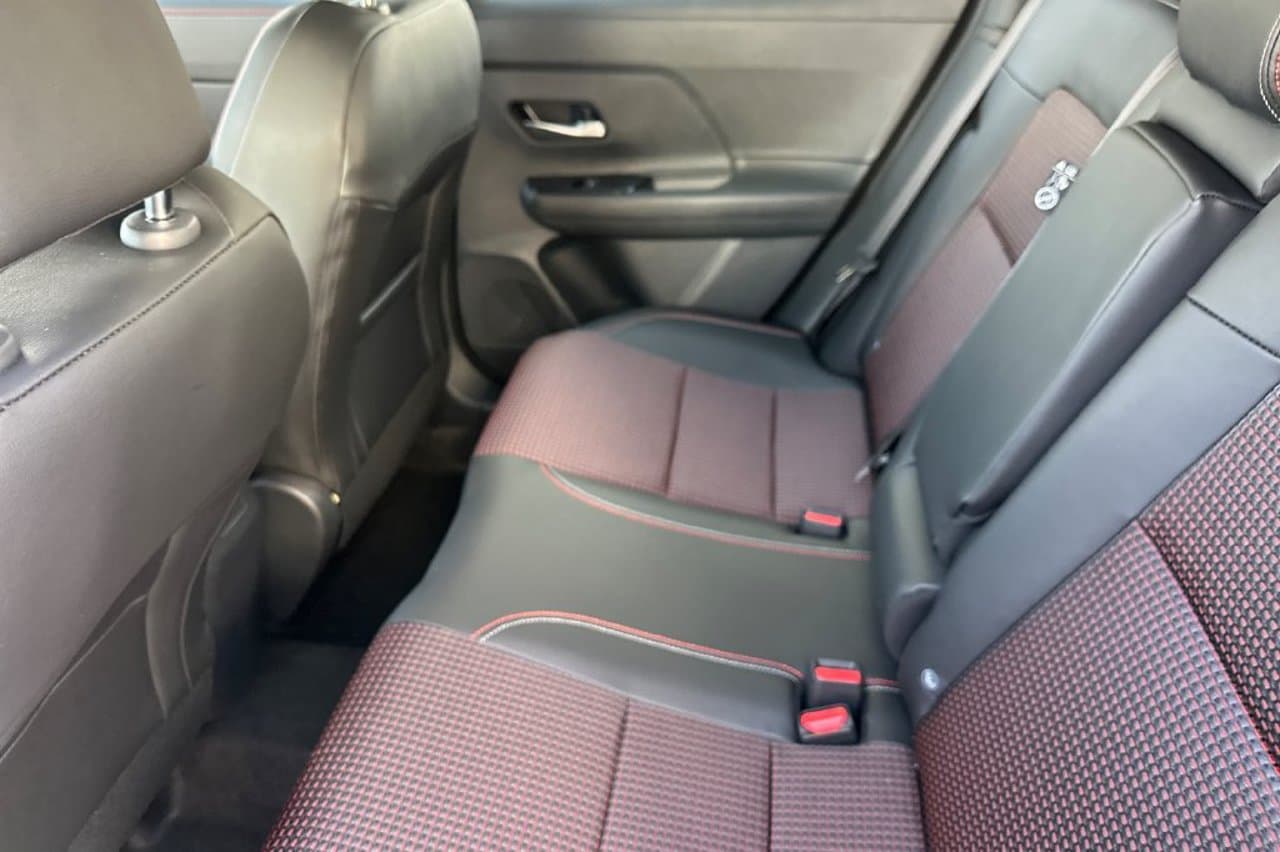 2026 Nissan Kicks SR 9