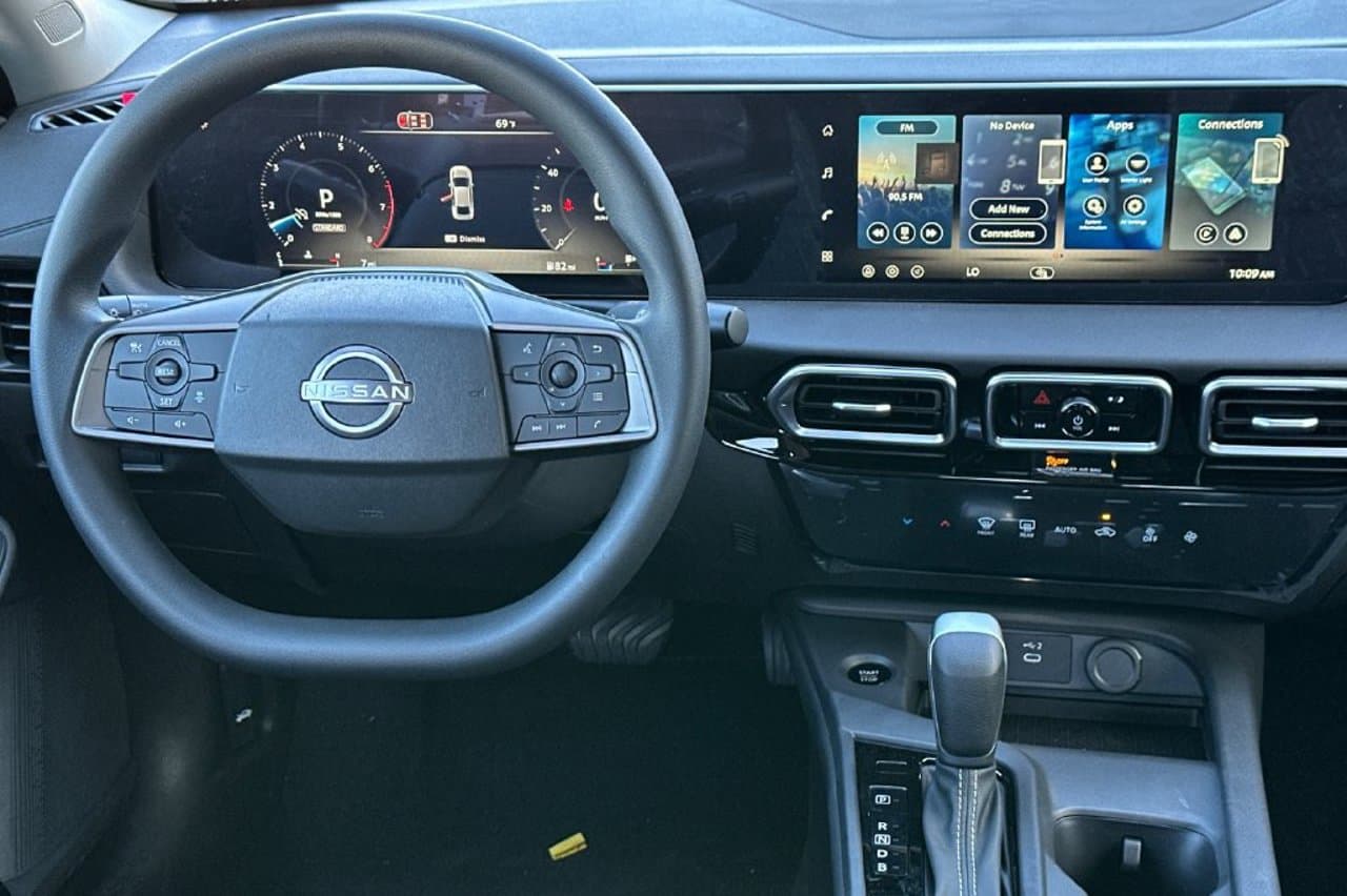 2027 Nissan Sentra SV 11
