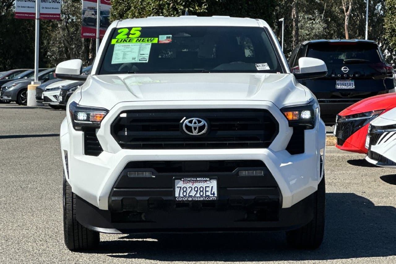 2025 Toyota Tacoma 4WD SR5 7