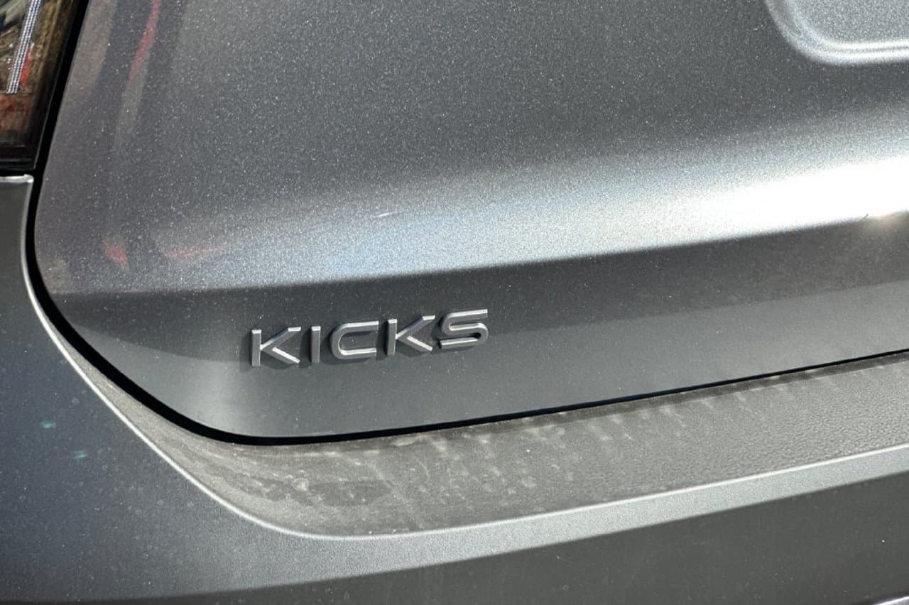 2027 Nissan Kicks SV 24