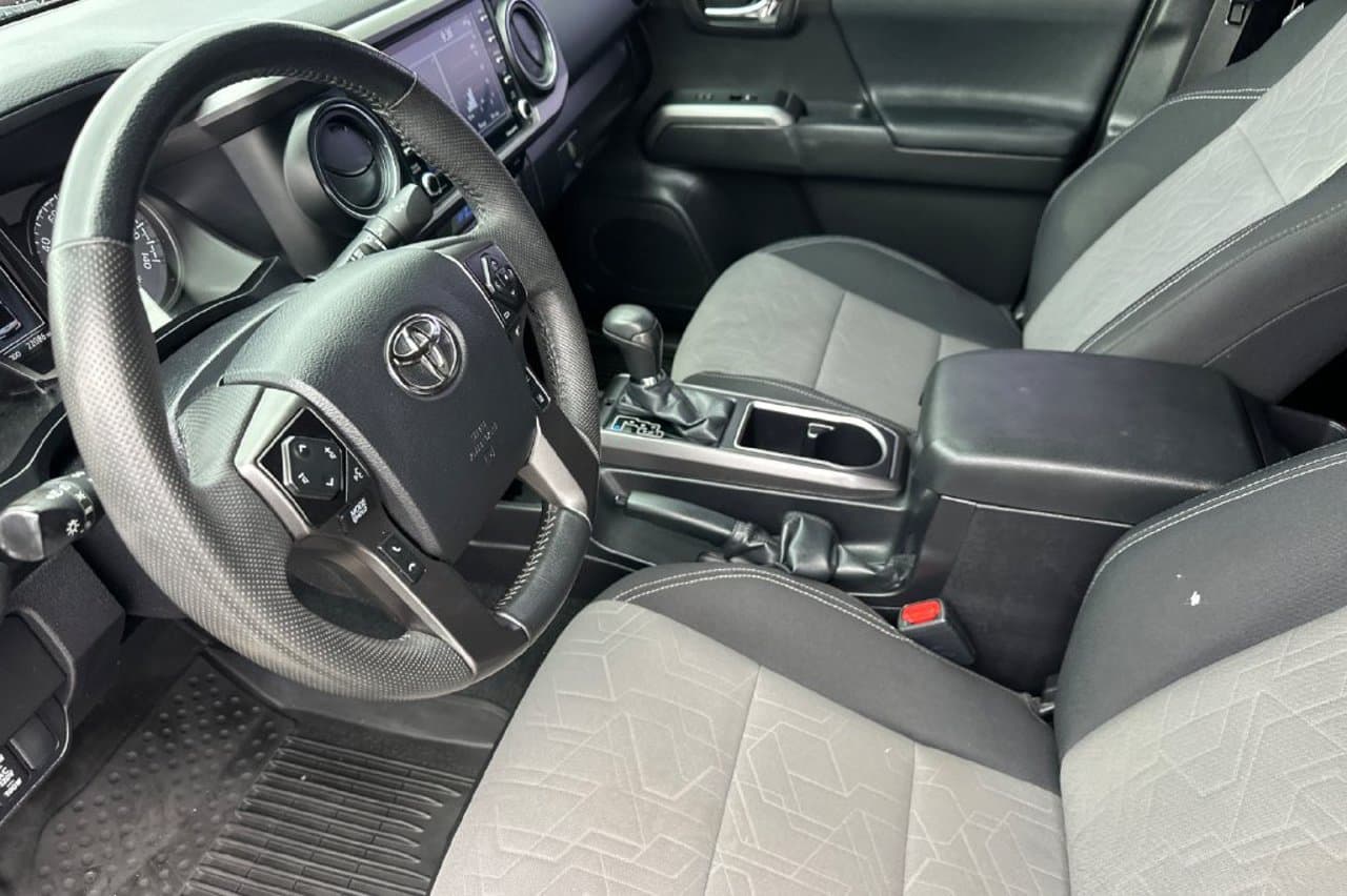 2023 Toyota Tacoma 4WD TRD Off Road 7