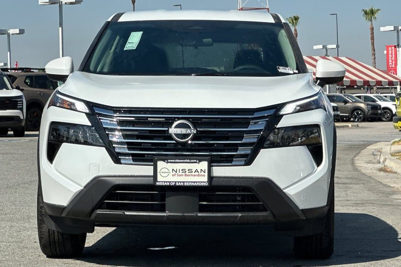 2026 Nissan Rogue SV 6