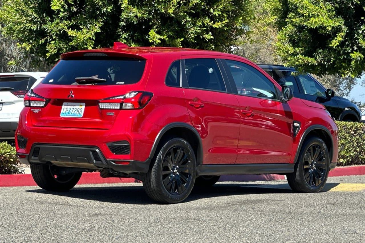 2025 Mitsubishi Outlander Sport 4