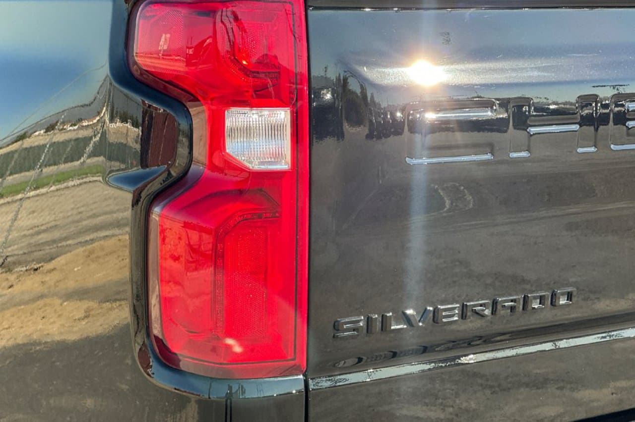 2022 Chevrolet Silverado 1500 LT Trail Boss 21