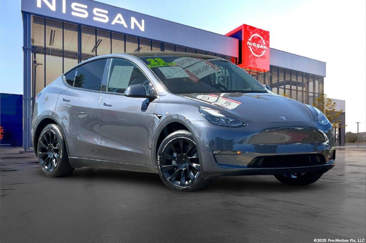 2023 Tesla Model Y Standard Range 2
